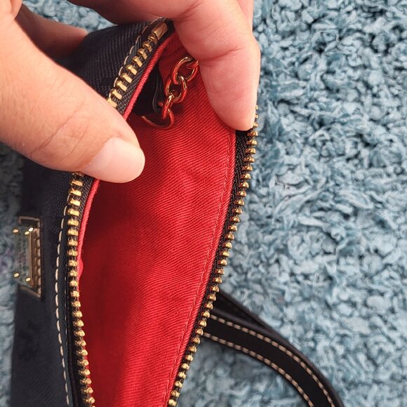 Dooney & Bourkey Wristlet - Picture 7 of 9